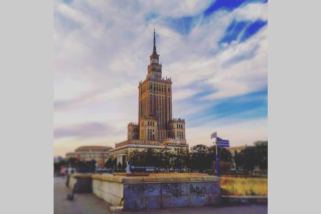 W Samym Centrum Na Grzybowskiej Варшава Екстериор снимка
